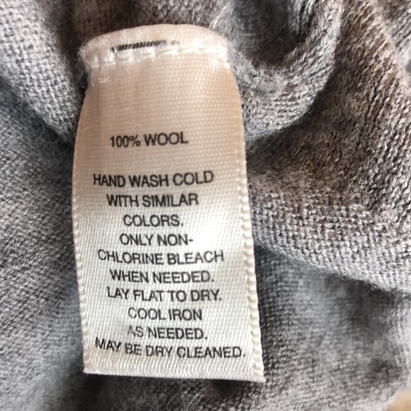 - WHBM Merino Wool Cardigan - Size Small - Picture 8 of 8